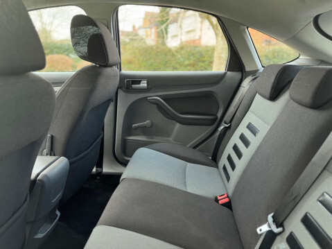 Ford Focus 1.8 Focus Zetec 125 5dr 34