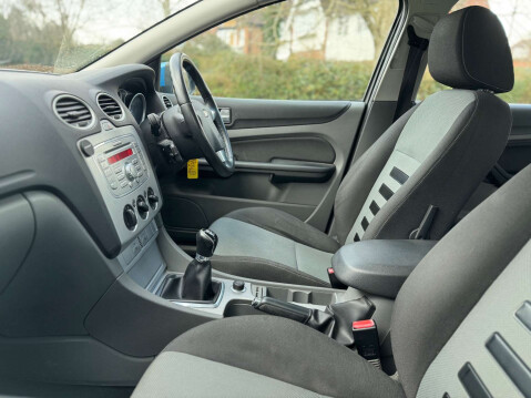 Ford Focus 1.8 Focus Zetec 125 5dr 50