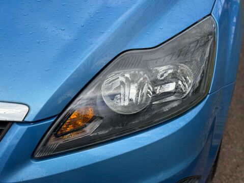 Ford Focus 1.8 Focus Zetec 125 5dr 52
