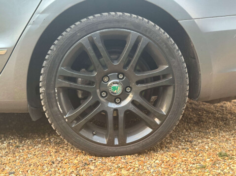 Skoda Superb 2.0 Superb Elegance TDI CR Semi-Auto 5dr 21