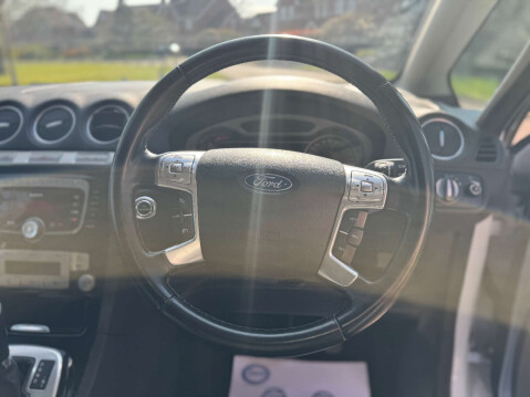 Ford S-Max 2.0 S-Max Titanium Auto 5dr 52