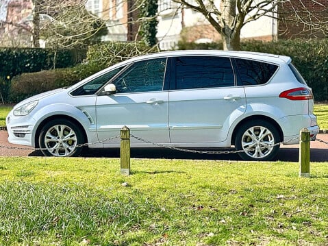 Ford S-Max 2.0 S-Max Titanium Auto 5dr 12