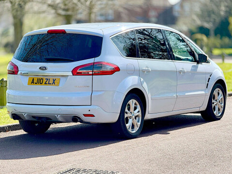 Ford S-Max 2.0 S-Max Titanium Auto 5dr 18