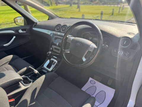 Ford S-Max 2.0 S-Max Titanium Auto 5dr 25