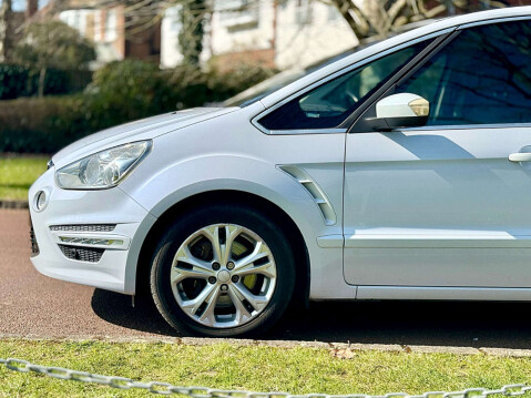 Ford S-Max 2.0 S-Max Titanium Auto 5dr 40