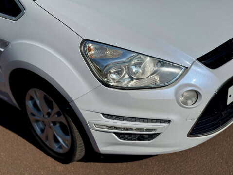 Ford S-Max 2.0 S-Max Titanium Auto 5dr 57