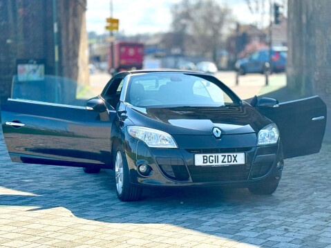 Renault Megane 1.9 Megane Dynamique TomTom DCI 2dr 9