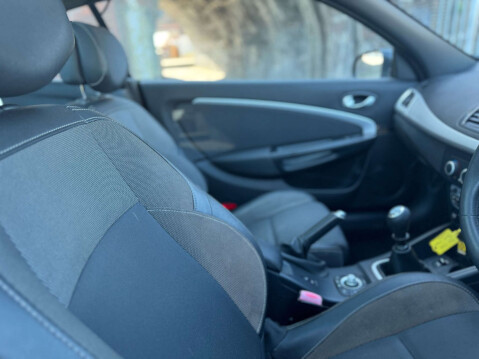 Renault Megane 1.9 Megane Dynamique TomTom DCI 2dr 49