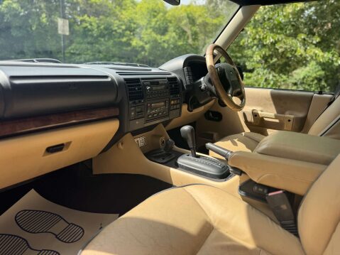 Land Rover Discovery TD5 ES 30