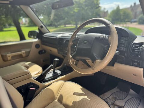 Land Rover Discovery TD5 ES 33
