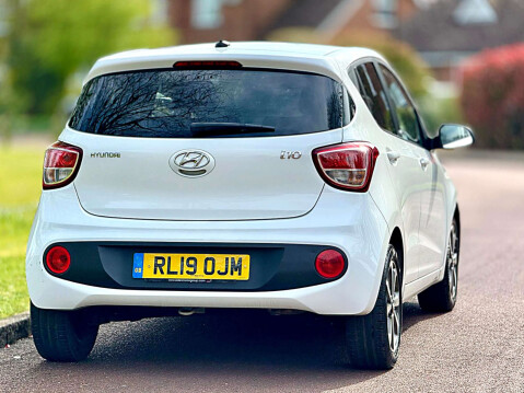 Hyundai i10 1.0 i10 Play 5dr 15