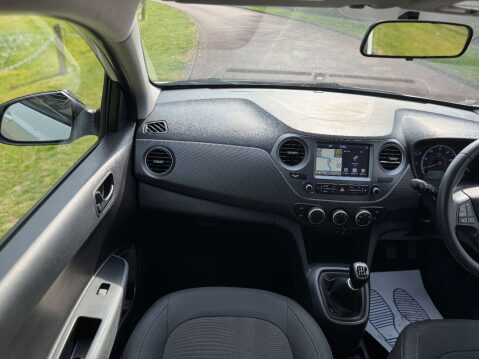 Hyundai i10 1.0 i10 Play 5dr 24