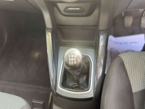 Ford Ecosport 1.5 EcoSport Zetec TDCi 5dr 47