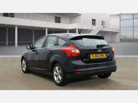 Ford Focus 1.0 Focus Zetec T 5dr 3