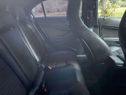 Mercedes-Benz A Class 1.5 A180 BlueEfficiency AMG Sport CDi Auto 5dr 36