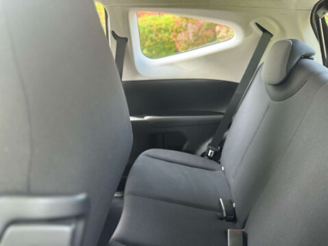 Toyota Aygo 1.0 Aygo X VVT-i 3dr 29