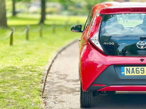 Toyota Aygo 1.0 Aygo X VVT-i 3dr 19