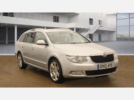 Skoda Superb 2.0 Superb Elegance TDI CR Semi-Auto 5dr