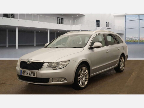 Skoda Superb 2.0 Superb Elegance TDI CR Semi-Auto 5dr 2