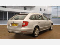 Skoda Superb 2.0 Superb Elegance TDI CR Semi-Auto 5dr 4