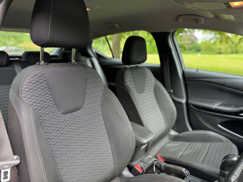 Vauxhall Astra 1.0 Astra SRi Ecotec S/S 5dr 28