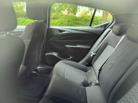 Vauxhall Astra 1.0 Astra SRi Ecotec S/S 5dr 30
