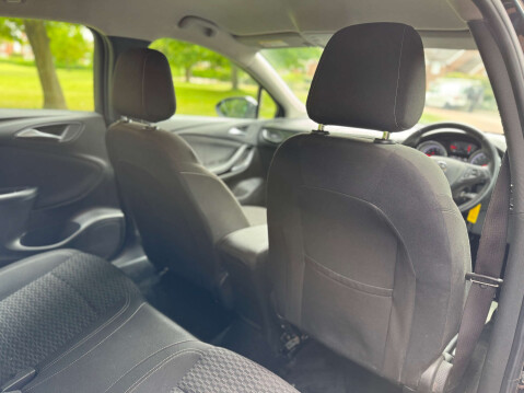 Vauxhall Astra 1.0 Astra SRi Ecotec S/S 5dr 31