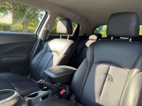 Nissan Juke 1.6 Juke Tekna CVT 5dr 47