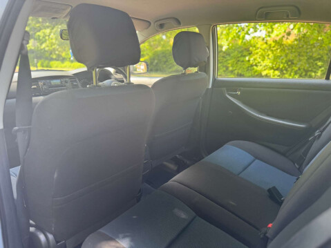 Toyota Corolla 1.6 Corolla T3 VVTi 5dr 33