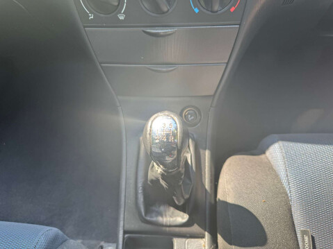 Toyota Corolla 1.6 Corolla T3 VVTi 5dr 24