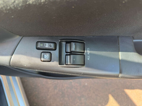 Toyota Corolla 1.6 Corolla T3 VVTi 5dr 34
