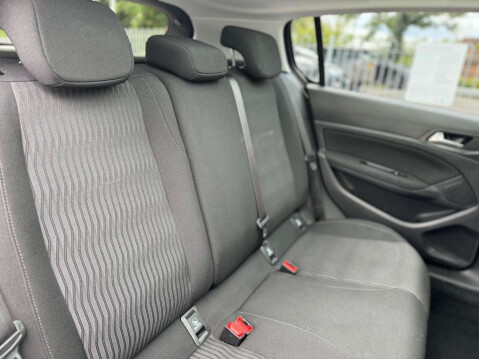 Peugeot 308 1.6 HDi Active 19