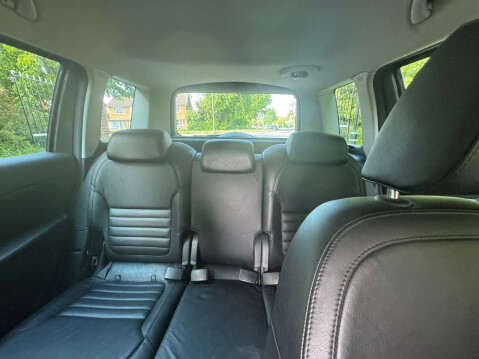 Skoda Yeti 2.0 Yeti Elegance TDI CR 4x4 Semi-Auto 4WD 5dr 32