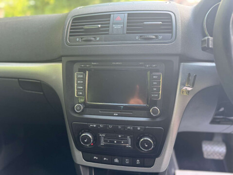 Skoda Yeti 2.0 Yeti Elegance TDI CR 4x4 Semi-Auto 4WD 5dr 43