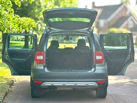 Skoda Yeti 2.0 Yeti Elegance TDI CR 4x4 Semi-Auto 4WD 5dr 48