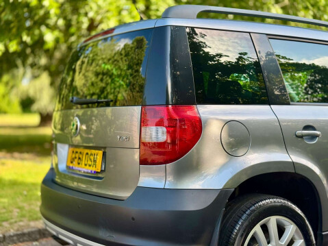 Skoda Yeti 2.0 Yeti Elegance TDI CR 4x4 Semi-Auto 4WD 5dr 52