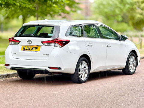 Toyota Auris 1.2 Auris Business Edition VVT-i 5dr 18