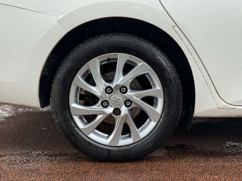Toyota Auris 1.2 Auris Business Edition VVT-i 5dr 38