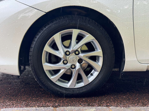 Toyota Auris 1.2 Auris Business Edition VVT-i 5dr 39