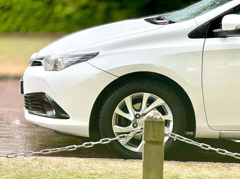 Toyota Auris 1.2 Auris Business Edition VVT-i 5dr 43
