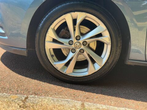 Vauxhall Astra 1.4 Astra SRI 5dr 37