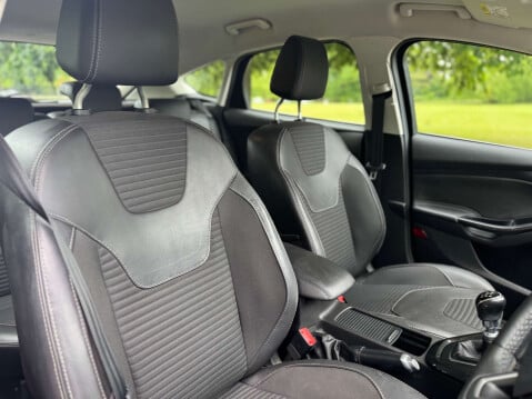 Ford Focus 1.0 Focus Titanium X 5dr 15