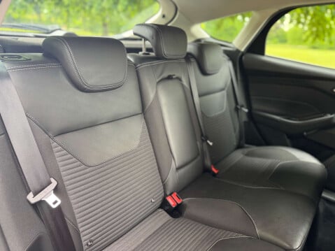 Ford Focus 1.0 Focus Titanium X 5dr 39