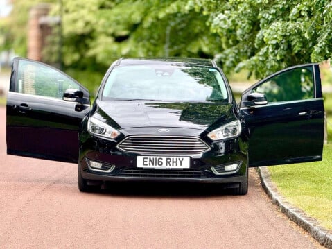 Ford Focus 1.0 Focus Titanium X 5dr 52