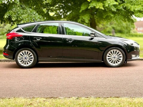 Ford Focus 1.0 Focus Titanium X 5dr 66