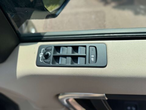 Land Rover Discovery Sport 2.2 Discovery Sport HSE SD4 Auto 4WD 5dr 42