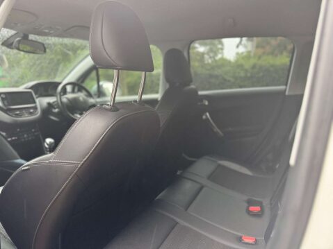 Peugeot 2008 1.6 2008 Allure e-HDi 5dr 34
