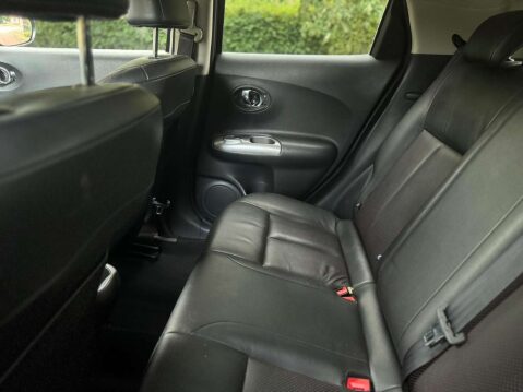 Nissan Juke 1.6 Juke Tekna CVT 5dr 37
