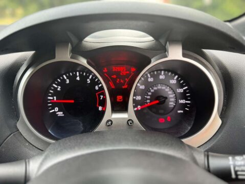 Nissan Juke 1.6 Juke Tekna CVT 5dr 46