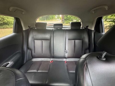 Nissan Juke 1.6 Juke Tekna CVT 5dr 29